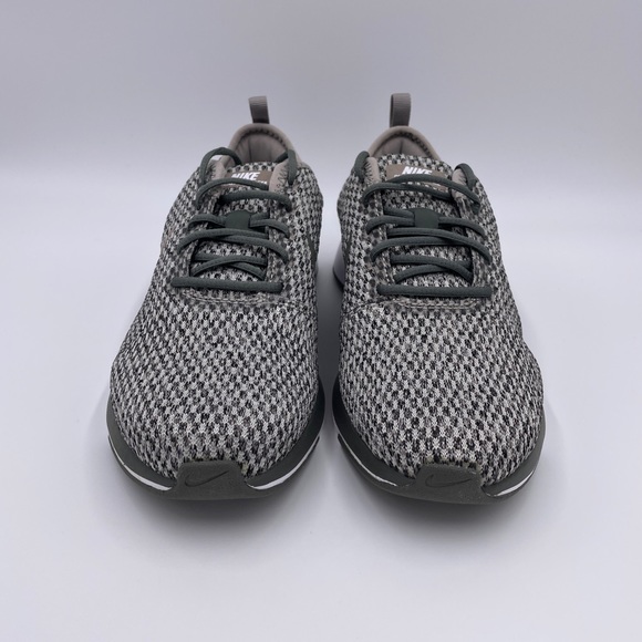 Nike Dualtone Racer SE Women’s Shoes - Picture 3 of 8